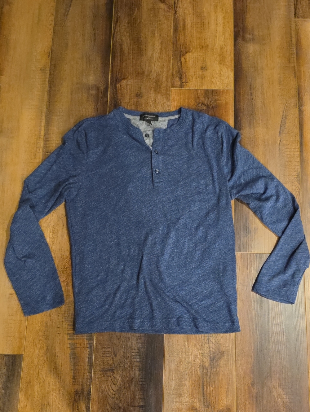 Banana Republic Men's Long-Sleeve Henley in Heather Blue